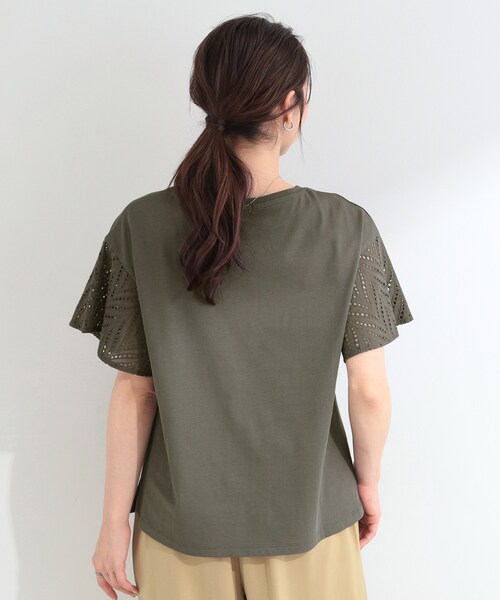 SHOO・LA・RUE（シューラルー）の「【汗じみ防止/ひんやり/S-LL】レースが華やか お袖フレアTシャツ（Tシャツ/カットソー・レディース・ネイビー/イエロー/ホワイト/ダークグレー/ピンク系その他・01/03/02/04）」の13枚目の写真