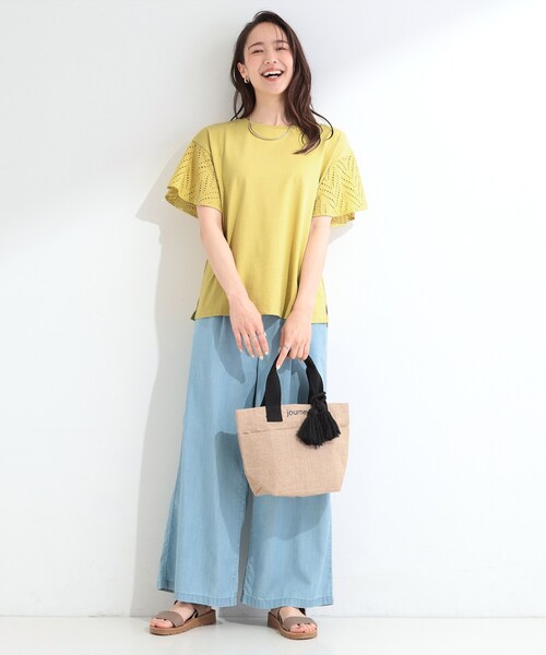 SHOO・LA・RUE（シューラルー）の「【汗じみ防止/ひんやり/S-LL】レースが華やか お袖フレアTシャツ（Tシャツ/カットソー・レディース・ネイビー/イエロー/ホワイト/ダークグレー/ピンク系その他・01/03/02/04）」の18枚目の写真