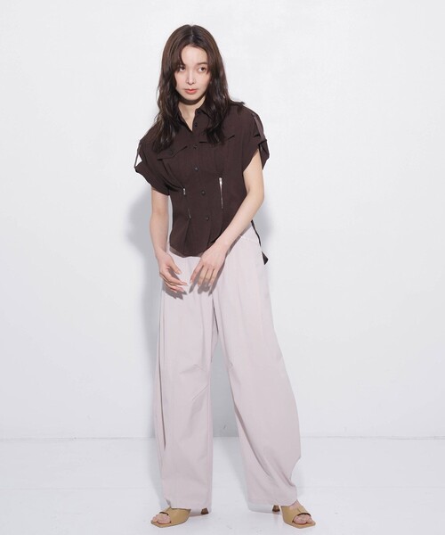 UNITED TOKYO(ユナイテッドトウキョウ)の「【新作】SOLOノッチベルトコクーンパンツ/夏服/オフィスカジュアル/ウォッシャブル/ストレッチ性/防シワ/軽量(その他パンツ・レディース・ブルー/ダークグレー/アイボリー・1/2/3)」の6枚目の写真