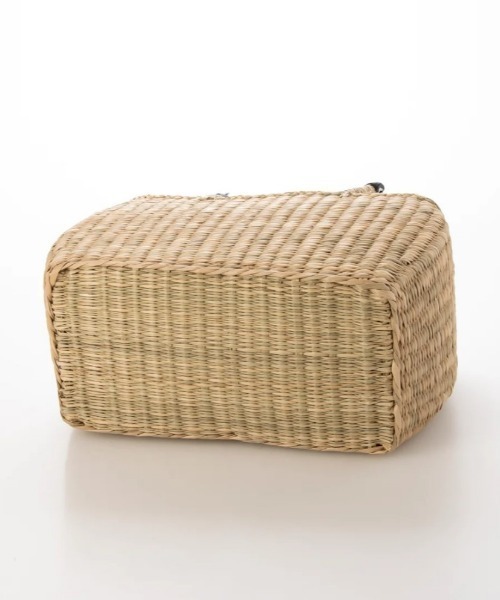 CACHELLIE（カシェリエ）の「SEAGRASS oval TOTE（かごバッグ・レディース・ナチュラル・FREE）」の3枚目の写真