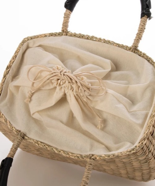 CACHELLIE（カシェリエ）の「SEAGRASS oval TOTE（かごバッグ・レディース・ナチュラル・FREE）」の4枚目の写真