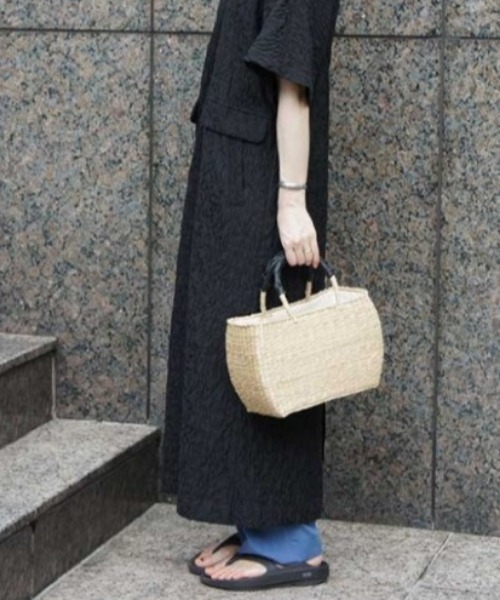CACHELLIE（カシェリエ）の「SEAGRASS oval TOTE（かごバッグ・レディース・ナチュラル・FREE）」の7枚目の写真