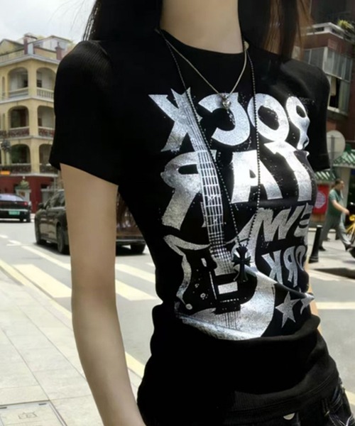 gossip!ロサンゼルス(ゴシップロサンゼルス)の「【Y2Kガーリー】 グラフィックロゴプリントピチT(Tシャツ/カットソー・レディース・ネイビー/ブラック/ホワイト・M)」の2枚目の写真