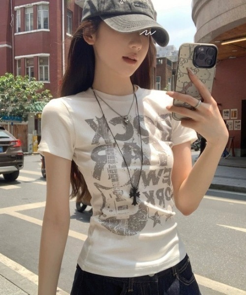gossip!ロサンゼルス(ゴシップロサンゼルス)の「【Y2Kガーリー】 グラフィックロゴプリントピチT(Tシャツ/カットソー・レディース・ネイビー/ブラック/ホワイト・M)」の11枚目の写真