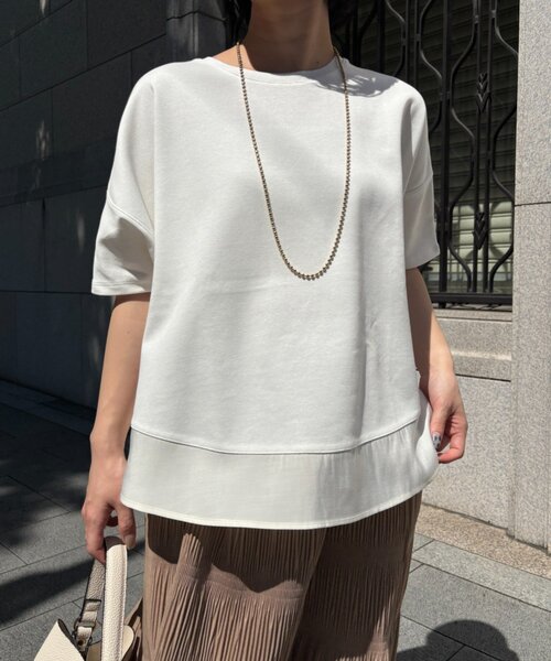 Jena espace merveilleux(ジェナ エスパスメルヴェイユ)の「サークル切替カットソー(Tシャツ/カットソー・レディース・オフホワイト/チャコールグレー・FREE)」の1枚目の写真