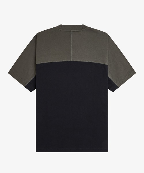 FRED PERRY(フレッドペリー)の「Colour Block T-Shirt/カラーブロックTシャツ(Tシャツ/カットソー・メンズ・ブラック・S/M/L)」の8枚目の写真