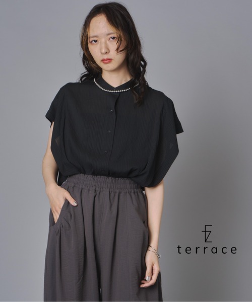 terrace(テラス)の「スクエアバンドカラーシャツ(シャツ/ブラウス・レディース・ライトグリーン/ブラウン/オフホワイト/ブラック・FREE)」の2枚目の写真