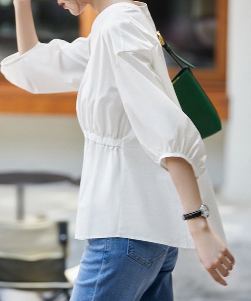 ReRe（リリ）の「Vネックギャザーブラウス（シャツ/ブラウス・レディース・ホワイト/ネイビー・MEDIUM/X-LARGE/LARGE）」の7枚目の写真