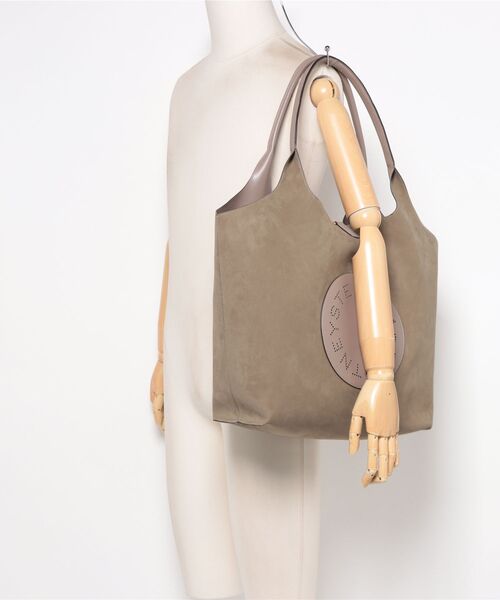 STELLA McCARTNEY(ステラマッカートニー)の「Logo Reversible Tote Bag / ロゴ リバーシブル トートバッグ(トートバッグ・レディース・ベージュ・ONE SIZE)」の8枚目の写真