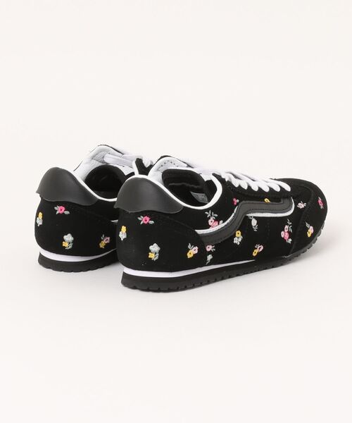 VANS(バンズ)の「スーパーロープロ フローラル / Super Lowpro FLORAL EMBROIDERY VN001133B9P1(スニーカー・メンズ・ブラック・6/9/8.5/6.5/5/7/5.5/4.5)」の3枚目の写真