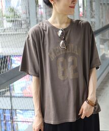 《WEB限定》カレッジナンバーロゴTシャツ