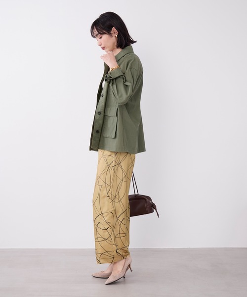 MICA&DEAL(マイカ&ディール)の「バイオウォッシュミリタリーシャツジャケット(ミリタリージャケット・レディース・ベージュ/カーキ・FREE)」の11枚目の写真