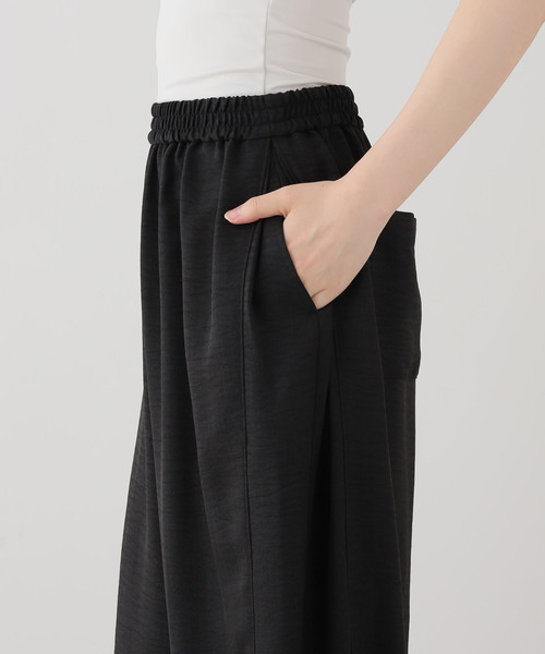 La TOTALITE(ラトータリテ)の「【洗える】タックワイドパンツ(その他パンツ・レディース・ブラック/レッド/チャコールグレー・FREE)」の13枚目の写真