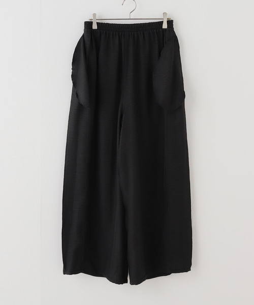 La TOTALITE(ラトータリテ)の「【洗える】タックワイドパンツ(その他パンツ・レディース・ブラック/レッド/チャコールグレー・FREE)」の16枚目の写真