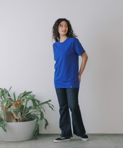 NEW ERA（ニューエラ）の「NEW ERA/ニューエラ MEN'S S/S TEE シンプルワンポイント オーバーサイズ 無地 ロゴT 半袖Tシャツ メンズ 夏物 夏服（Tシャツ/カットソー・メンズ・ロイヤルブルー・L/S/M）」の6枚目の写真