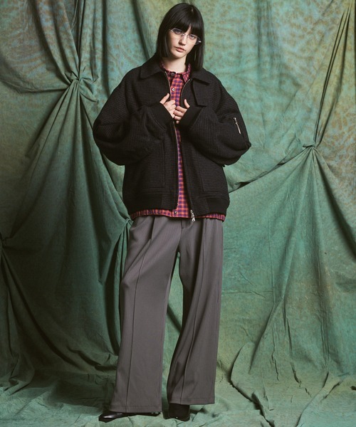 MAISON SPECIAL（メゾンスペシャル）の「《UNISEX》【Italian Dead Stock Fabric】Curve Switching Prime-Over Plaid Shirt Blouson/【イタリアンデッドストックファブリック】カーブスイッチングプライムオーバーチェックシャツブルゾン【MAISON SPECIAL/メゾンスペシャル】（シャツ/ブラウス・メンズ・ブラック/ライトグレー/レッド/その他1/ブルー/カーキ/ピンク・2/1/0）」の8枚目の写真