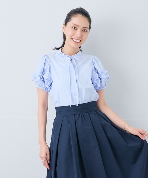 Neige(ネージュ)の「ホイップフリルボウタイブラウス(シャツ/ブラウス・レディース・ピンク/ブルー・ONE SIZE)」の1枚目の写真