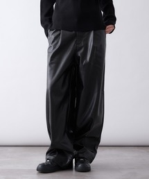 synthetic leather Tuck Wide Pants／合成皮革タックワイドパンツ