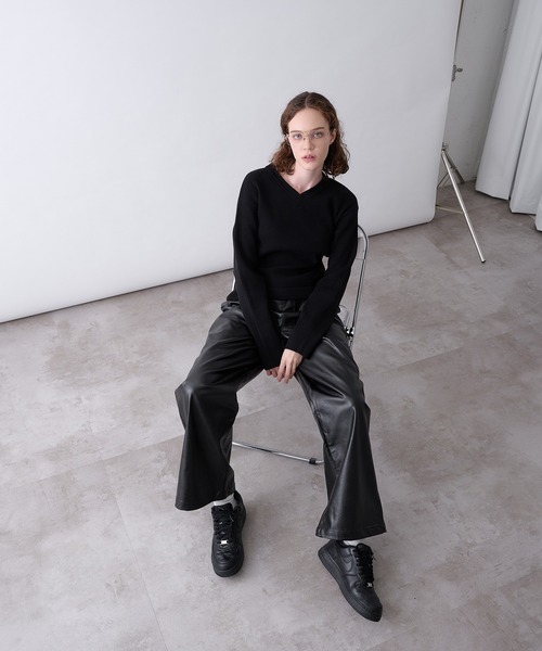 Perushu(ペルーシュ)の「synthetic leather Tuck Wide Pants/合成皮革タックワイドパンツ(その他パンツ・メンズ・ブラック/ブラウン・SMALL/MEDIUM/LARGE)」の8枚目の写真