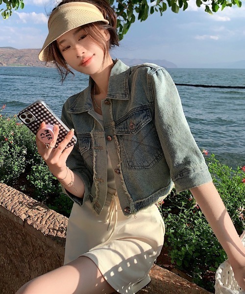 FAVORITO(ファヴォリート)の「デニムスリークオータースリーブトップス(シャツ/ブラウス・レディース・ブルー・M/L/S)」の4枚目の写真