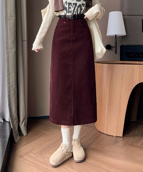 AMAJI(アマジ)の「コーデュロイ ストレートスカート(スカート・レディース・レッド/ブラウン/ブラック・SMALL/MEDIUM/LARGE/X-LARGE)」の5枚目の写真