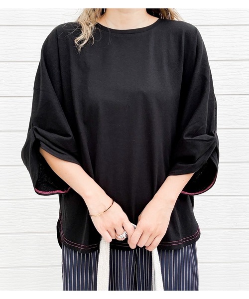 Q(キュー)の「袖タックドルマントップス(Tシャツ/カットソー・レディース・ブラック/オフホワイト/ベージュ・MEDIUM)」の2枚目の写真
