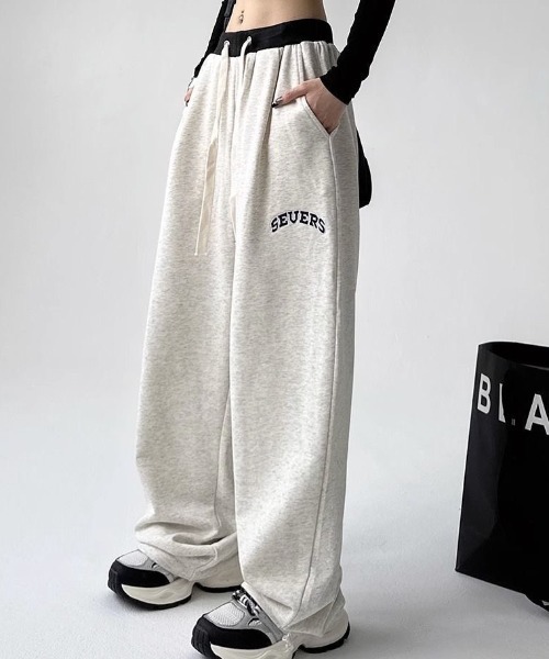 Teem Store（チームストア）の「ウエスト配色ロゴスウェットワイドパンツ（スウェットパンツ・レディース・グレー・M）」の5枚目の写真