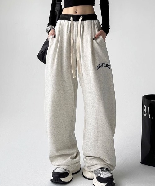 Teem Store（チームストア）の「ウエスト配色ロゴスウェットワイドパンツ（スウェットパンツ・レディース・グレー・M）」の6枚目の写真