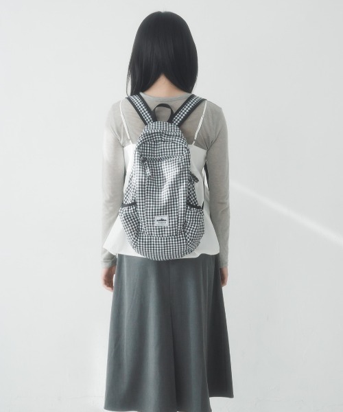 HEISAN(ハイサン)の「◇HEISAN◇ブランド直輸入正規品/折りたためる/パッカブル/コンパクトポケットバッグ v1 ギンガムチェック Compact Pocket Bag v1 Gingham Check(バックパック/リュック・レディース・ブラック/スカイブルー・FREE)」の9枚目の写真