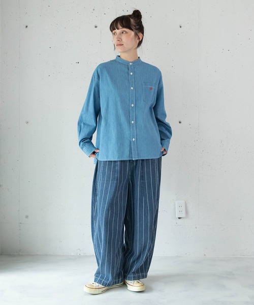 URCH RNA(アーチ アールエヌエー)の「R4520 ピンストライプデニムのオームパンツ(デニムパンツ・レディース・ブラック/インディゴブルー・FREE)」の11枚目の写真