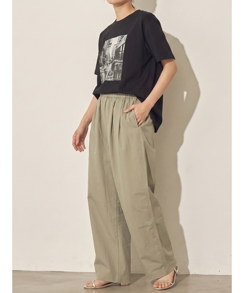 Day and Grade(デイアンドグレイド)の「撥水シワ加工ストレッチイージーコクーンワイドパンツ / 軽量(その他パンツ・レディース・アイボリー/ライトカーキ/ブラック・FREE)」の11枚目の写真