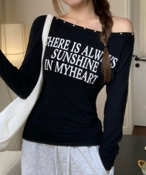NANEA(ナネア)の「ロゴプリントロンT(Tシャツ/カットソー・レディース・ブラック/ホワイト/グレー・SMALL/MEDIUM)」の2枚目の写真