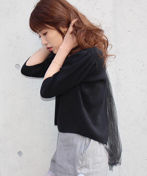 MICOAMERI(ミコアメリ)の「Vネックバックチュールニット(ニット/セーター・レディース・ブラック/ブルー系その他/グレー/ホワイト・FREE)」の12枚目の写真