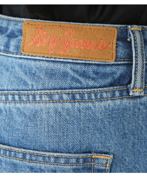 SLY（スライ）の「COTTAGE JW FLARE ANKLE PT-B（デニムパンツ・レディース・ブルー・0/1/2）」の7枚目の写真