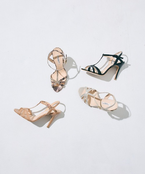 SEVEN TWELVE THIRTY（セヴントゥエルヴサーティー）の「Tストラップサンダル（サンダル・レディース・アイボリー/ブラック/ピンクベージュ/シャンパン/パイソン/ホワイトゴールド・23.5cm/24cm/24.5cm/22cm/23cm/22.5cm）」の20枚目の写真