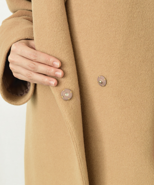 actuel（アクチュエル）の「ショートビーバーチェスターコート（チェスターコート・レディース・ネイビー/キャメル/ピンクベージュ・FREE）」の12枚目の写真