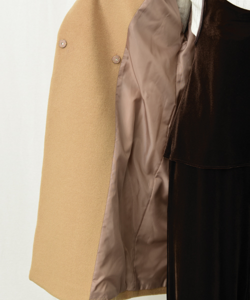 actuel（アクチュエル）の「ショートビーバーチェスターコート（チェスターコート・レディース・ネイビー/キャメル/ピンクベージュ・FREE）」の13枚目の写真