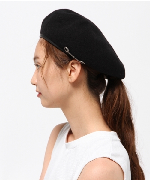 MOUSSY（マウジー）の「CHAIN BERET（キャップ・レディース・ブラック/グレー/グリーン・FREE）」の4枚目の写真