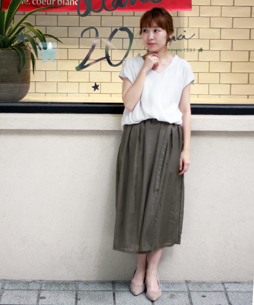 le.coeur blanc（ルクールブラン）の「麻混Vネックフレンチスリーブ（ニット/セーター・レディース・アイボリー/ピンク系その他/イエロー/ダークグレー・FREE）」の13枚目の写真