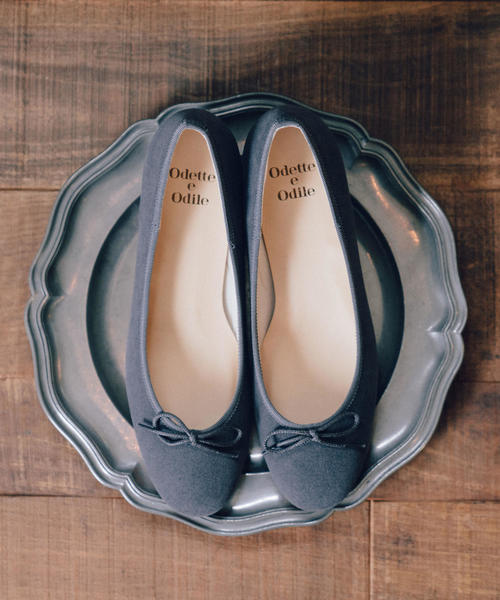 ODETTE E ODILE（オデットエオディール）の「【WEB限定】O バレエ パンプス40●↑（パンプス・レディース・レッド/ブラック/ダークグレー/その他1/ネイビー・22.5cm/22cm/23.5cm/25cm/24.5cm/24cm/23cm）」の2枚目の写真