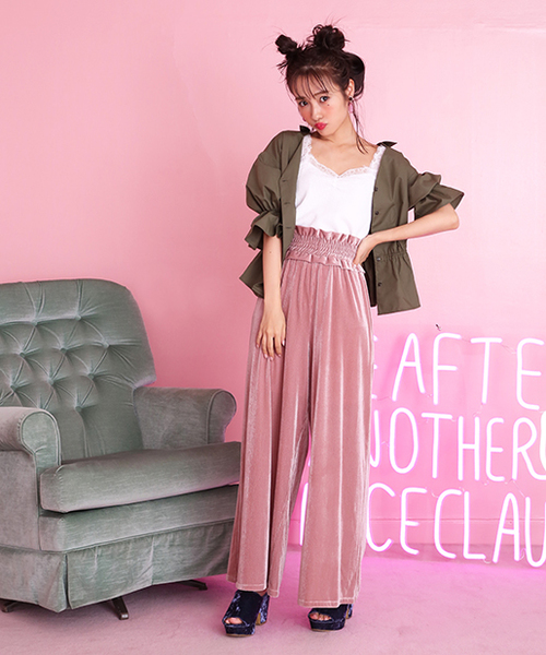 one after another NICE CLAUP（ワンアフターアナザーナイスクラップ）の「キャンディースリーブシャツ（シャツ/ブラウス・レディース・ベージュ/オフホワイト/ブラック/カーキ・FREE）」の18枚目の写真