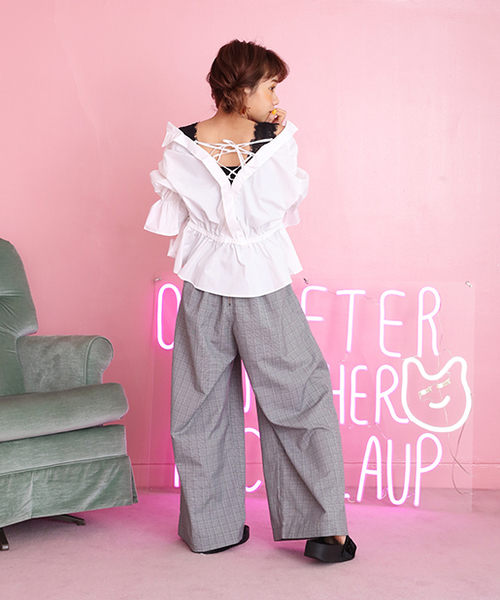 one after another NICE CLAUP（ワンアフターアナザーナイスクラップ）の「キャンディースリーブシャツ（シャツ/ブラウス・レディース・ベージュ/オフホワイト/ブラック/カーキ・FREE）」の22枚目の写真