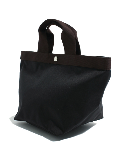 NANO universe(ナノユニバース)の「FF/コーデュラナイロントートM(バックパック/リュック・レディース・ブラック/ブルー/ピンク/ライトベージュ・FREE)」の5枚目の写真