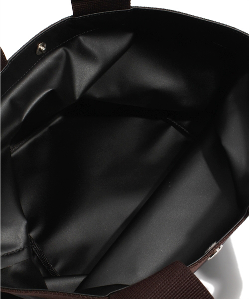 NANO universe(ナノユニバース)の「FF/コーデュラナイロントートM(バックパック/リュック・レディース・ブラック/ブルー/ピンク/ライトベージュ・FREE)」の9枚目の写真