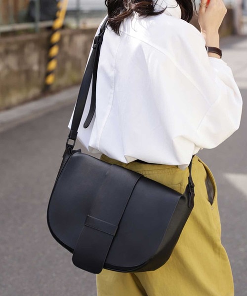 antiqua（アンティカ）の「スマートショルダーバッグ（ショルダーバッグ・レディース・ブラック・FREE）」の14枚目の写真