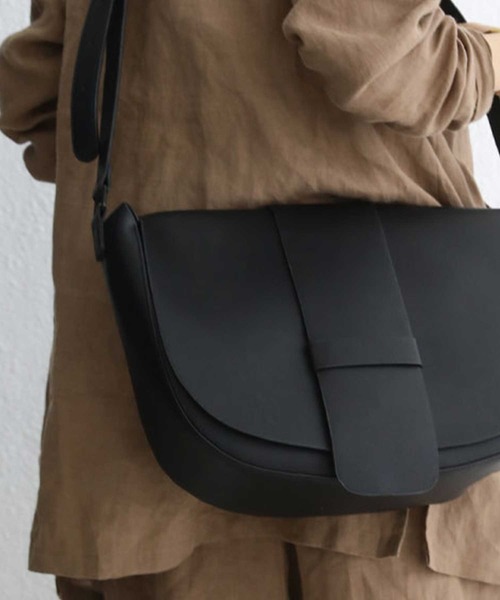 antiqua（アンティカ）の「スマートショルダーバッグ（ショルダーバッグ・レディース・ブラック・FREE）」の13枚目の写真