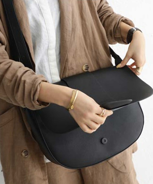 antiqua（アンティカ）の「スマートショルダーバッグ（ショルダーバッグ・レディース・ブラック・FREE）」の8枚目の写真