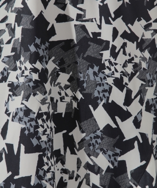 laboratory work（ラボラトリーワーク）の「幾何学アシメヘムスカート（スカート・レディース・ネイビー/イエロー・MEDIUM）」の12枚目の写真