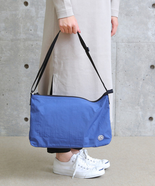 Melrose Claire メルローズ クレール の マチ付き軽量コサッシュ ハンドバッグ Wear