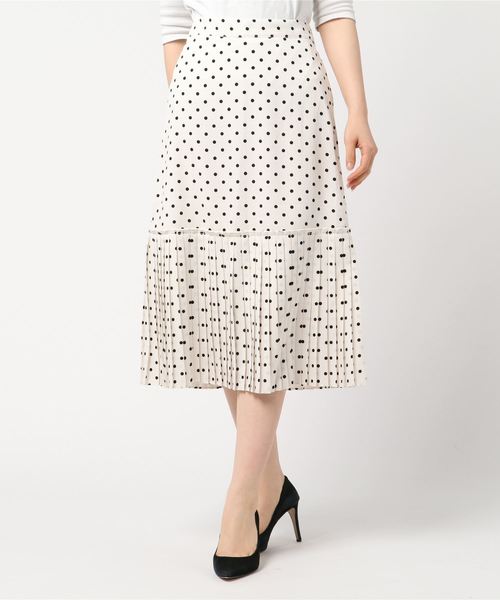 Cookie Chocolate(クッキーチョコレート)の「ヘムプリーツドットスカート(スカート・レディース・アイボリー/ブラック・FREE)」の11枚目の写真